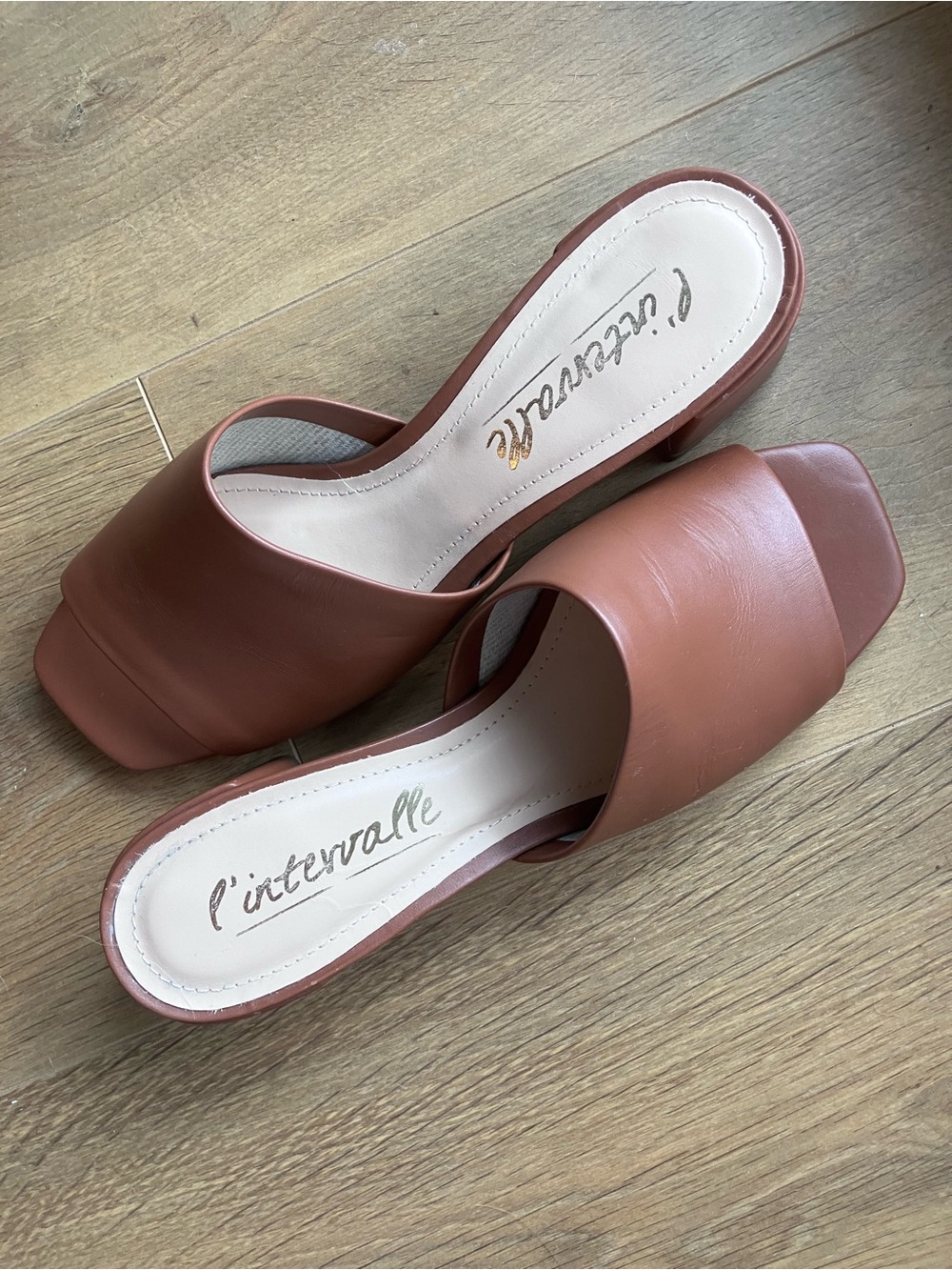 L'INTERVALLE Fortuna Cognac Brown Leather Slide Mules
